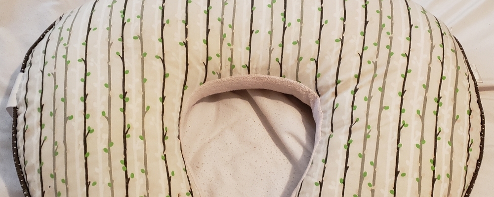 Breast feeding pillow